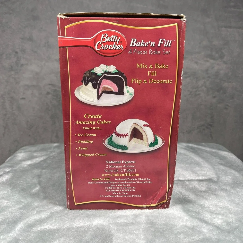 Betty Crocker Bake'n Fill 4 Piece Bake Set Unisex OS Black Dome Pan Included